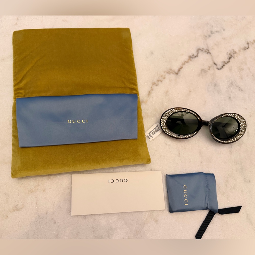 Gucci Women's Sunglasses - Picture 2 of 11